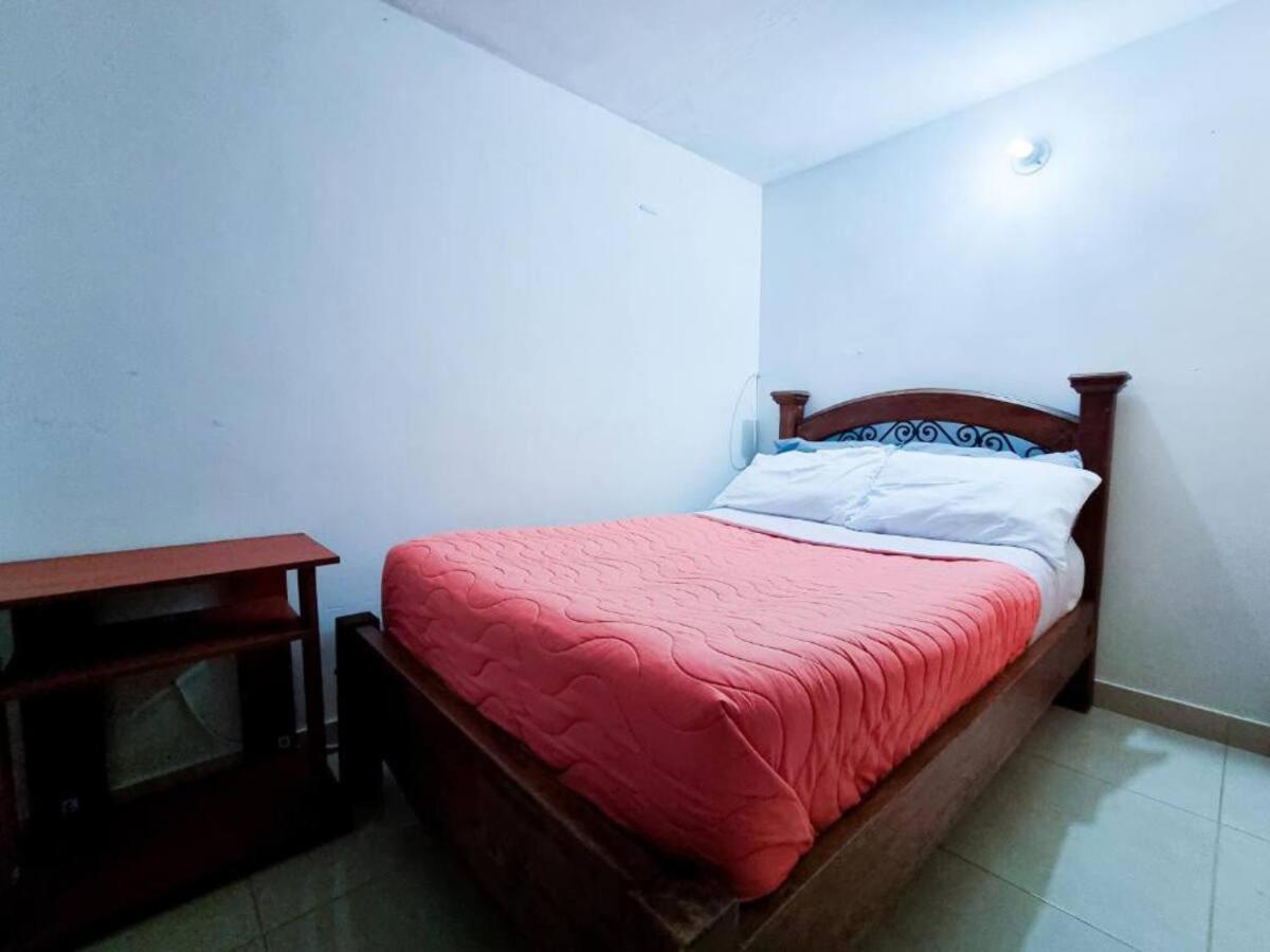 Hostal - Dona Elva A 15 Min Del Aeropuerto Rionegro Esterno foto